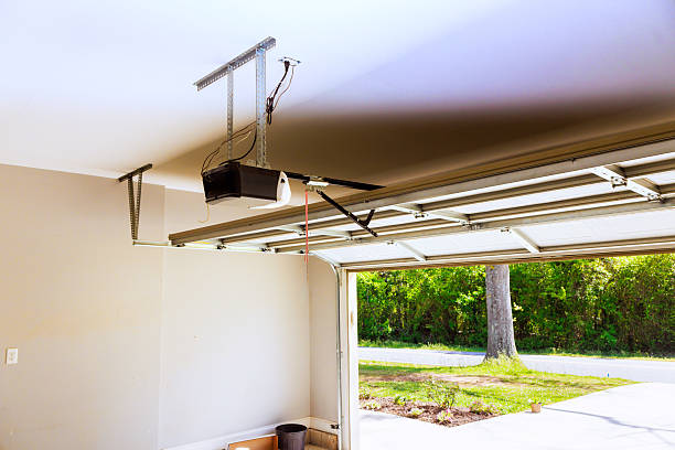 Top rated local Garage Door Panel Replacement specialists in Edgemont Park, MI